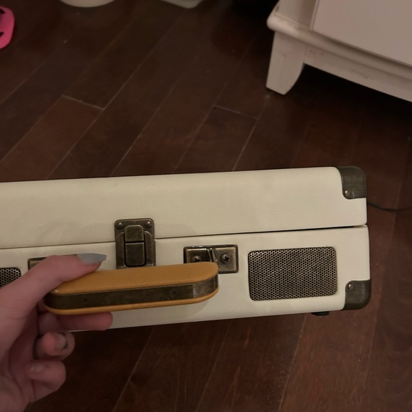 Crosley record player🤍 - Picture 4 of 4